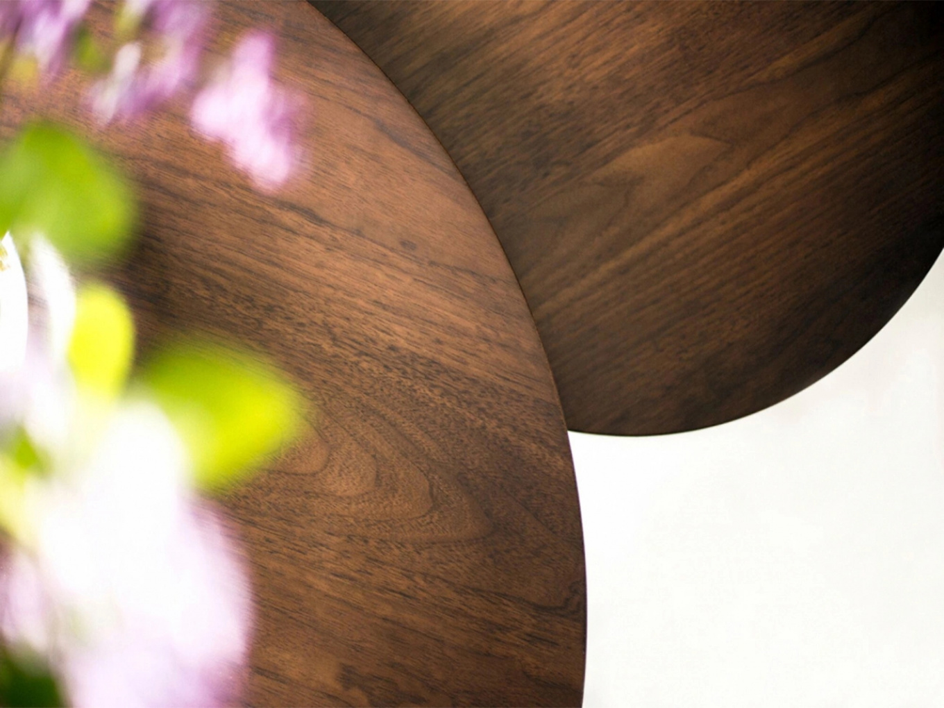 Möbler med mjuka former