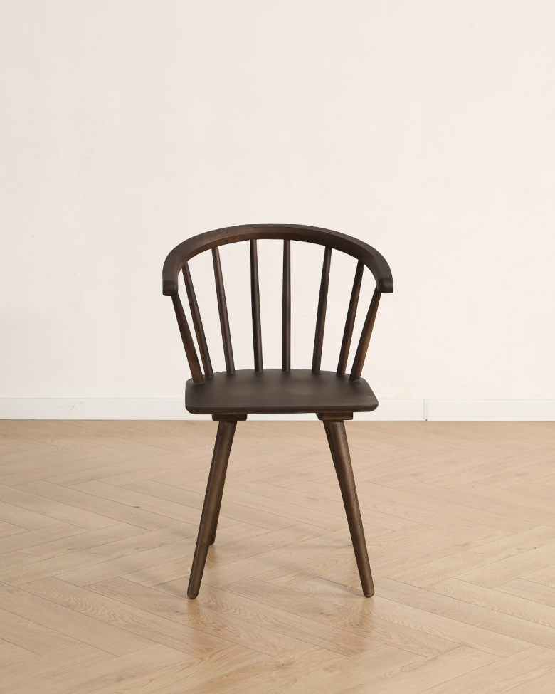 Stol 'Astrid' - Valnöt