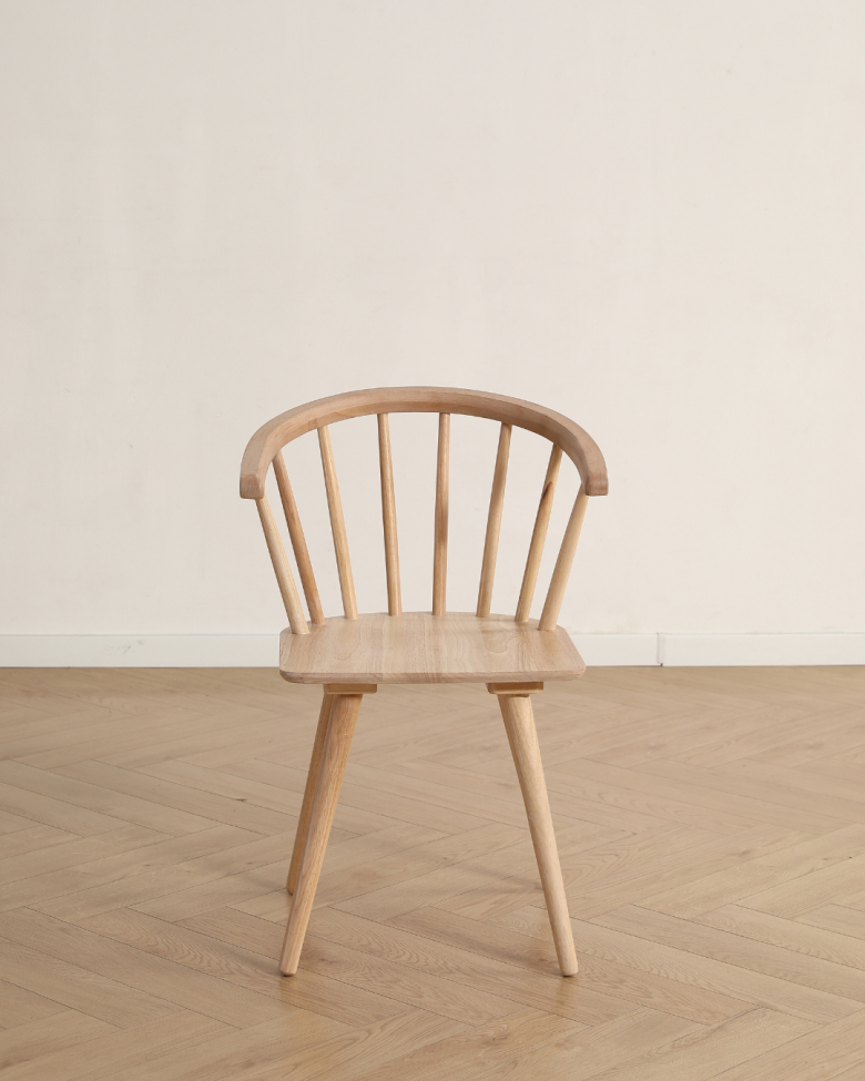 Stol 'Astrid' - Vitpigmenterad