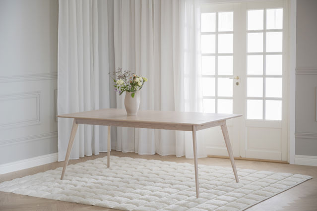 Matbord 'Yumi' 190x90cm - Vitpigmenterad ek