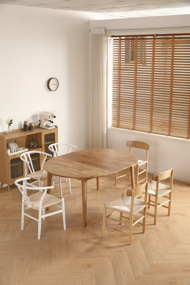 Matbord 'Saba' Runt 120cm - Ek