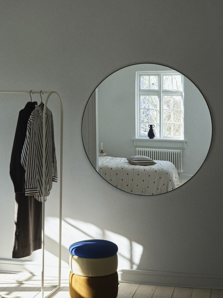 Spegel 'Complete' runt 110cm - Svart