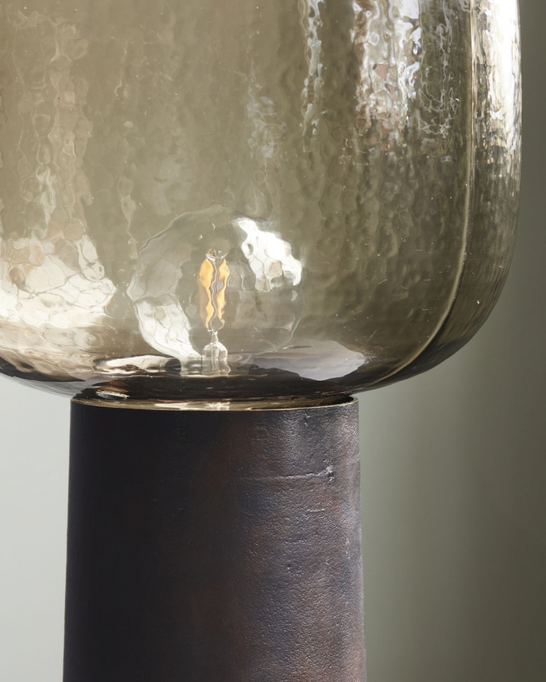 Bordslampa 'Note' - Brun Mässing