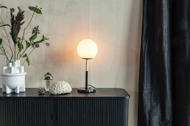 Bordslampa 'Orion' 18x18 - Svart