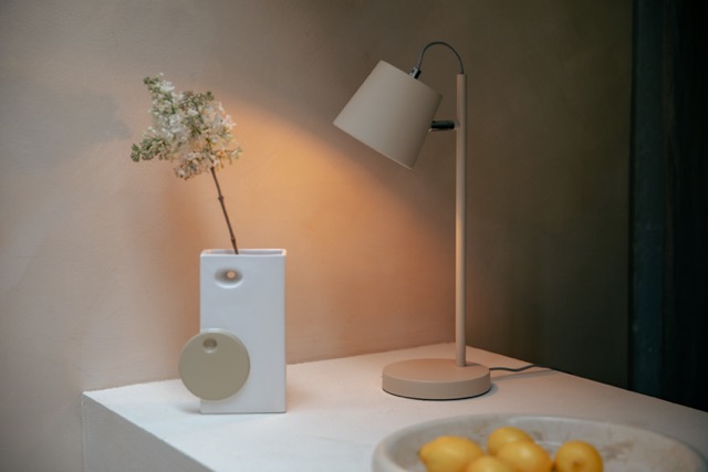 Bordslampa 'Buckle' 25x25 - Beige