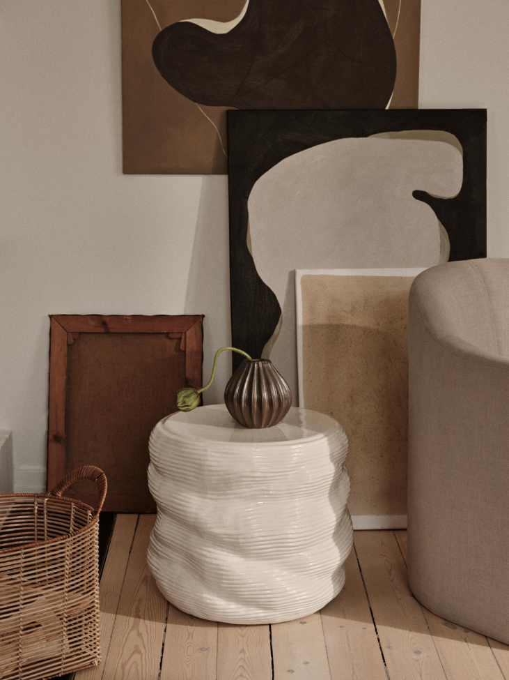 Sidobord 'Earthenware' runt 44cm- Vit