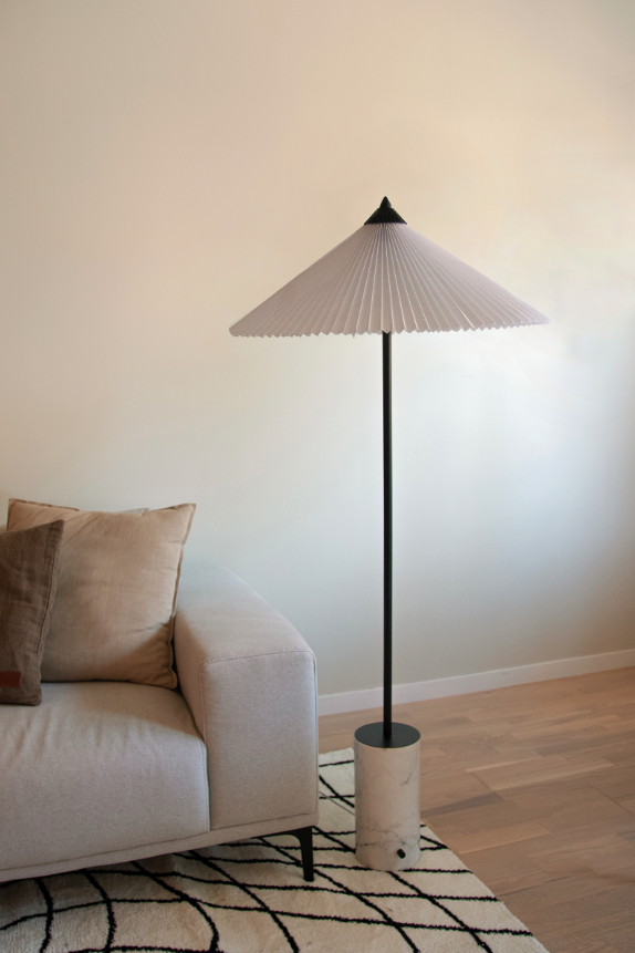 Golvlampa 'Matisse' - Vit/Svart