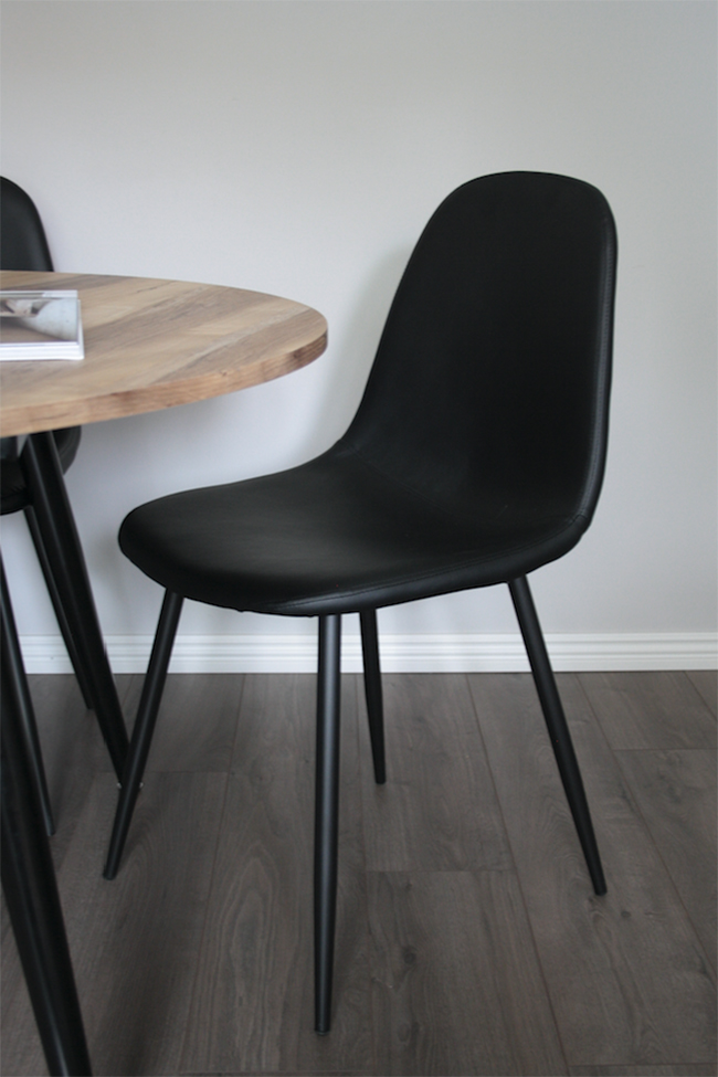 Stol 'Forma' Svart | | | Stol 'Forma' Svart | | |