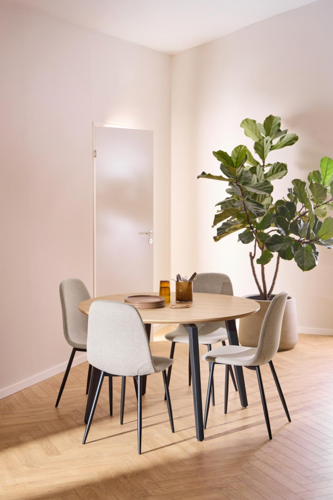 Matbord 'Cadiz' Runt 120x75cm - Natur/Svart