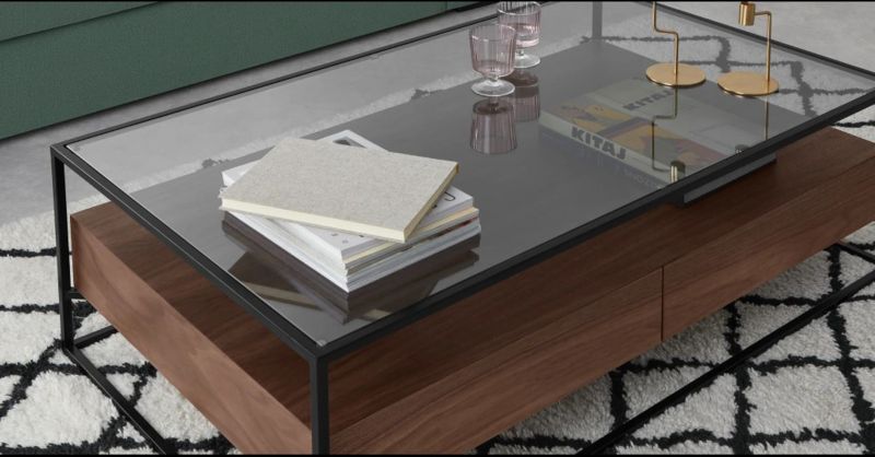 Rektangulart soffbord i valnot med glasskiva