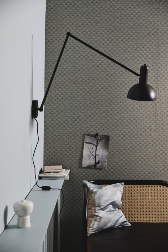 Vgglampa \'FREYA\' - Svart