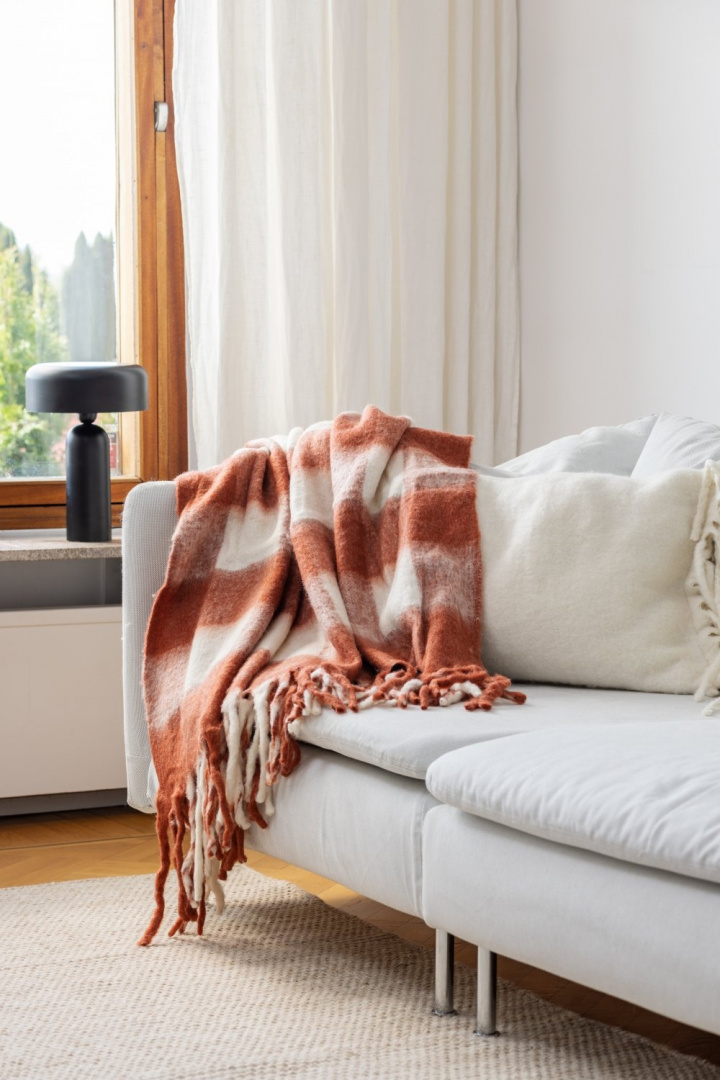 Pläd \'Phoebe\' 130x170cm - Rosa i gruppen Inredning / Textilier / Plädar & filtar hos Reforma (4224615675071)