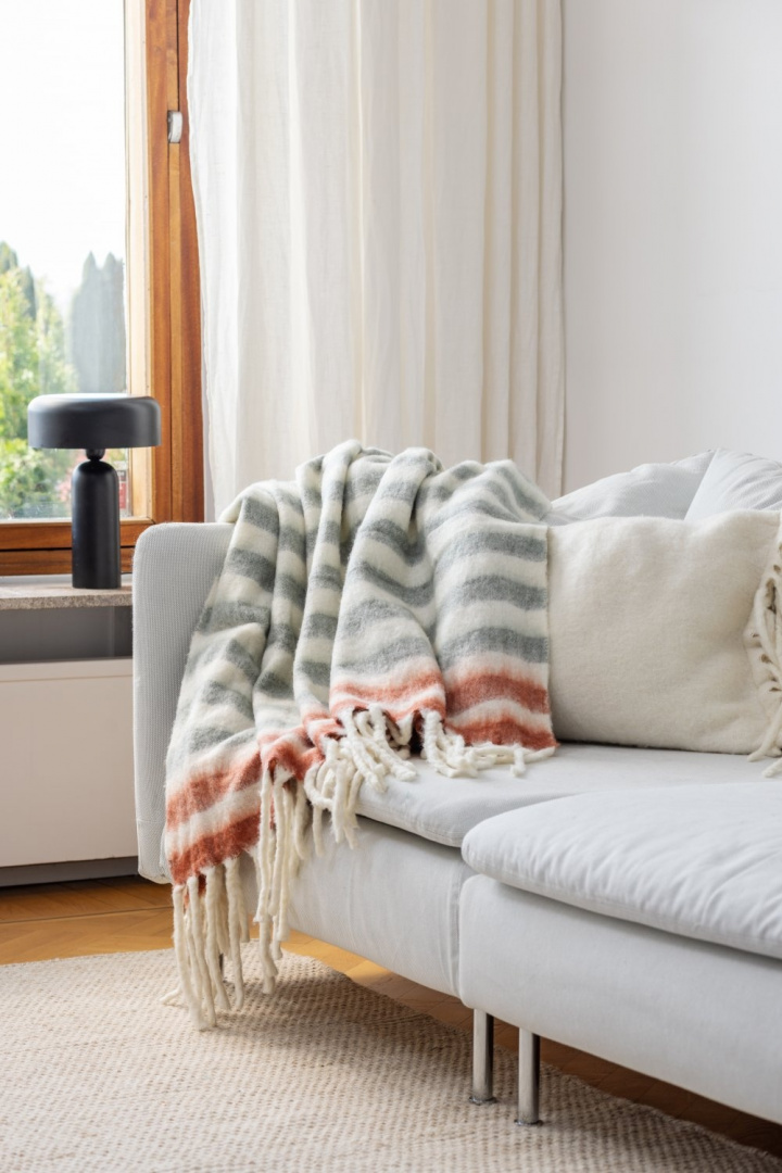 Pläd \'Monica\' 130x170cm - Rosa i gruppen Inredning / Textilier / Plädar & filtar hos Reforma (4224615676016)