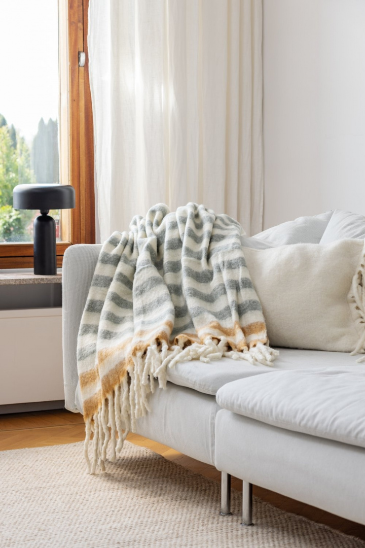 Pläd \'Monica\' 130x170cm - Gul i gruppen Inredning / Textilier / Plädar & filtar hos Reforma (4224615676030)