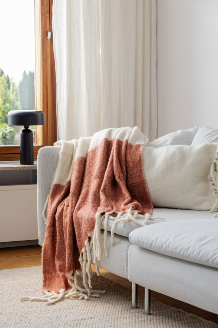 Pläd \'Carrie\' 130x170cm - Rosa i gruppen Inredning / Textilier / Plädar & filtar hos Reforma (4224615676047)