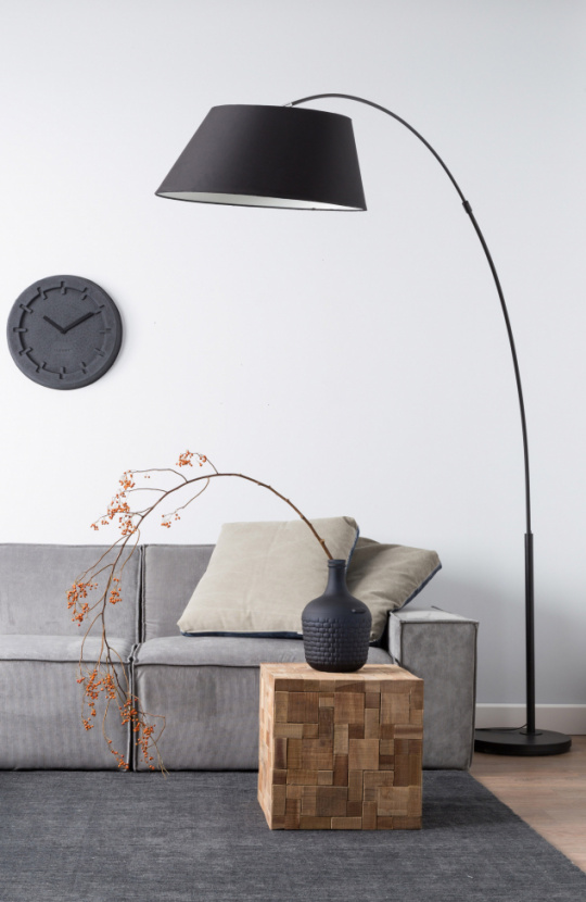 Golvlampa \'Arc\' - Svart