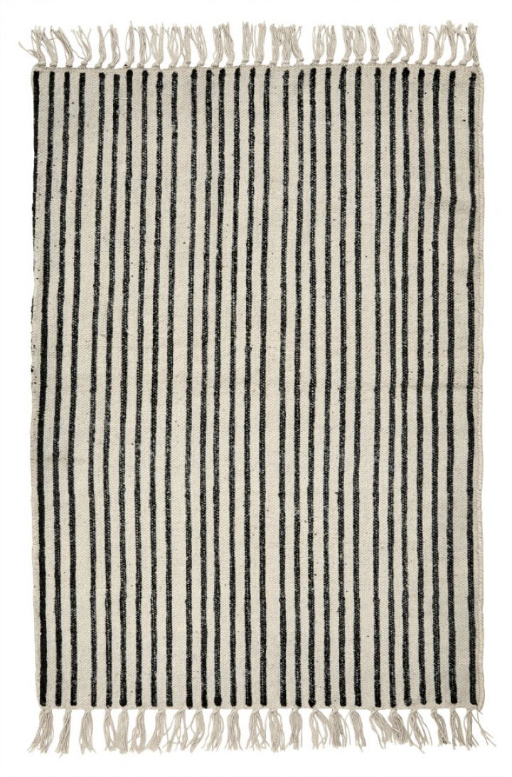Matta \'Stripes\' M - Naturvit/Svart i gruppen hos Reforma (8116)