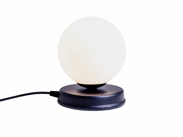 Bordslampa \'Manen\'- S i gruppen Belysning / Lampor / Bordslampor hos Reforma (LP048MANET-S-02)