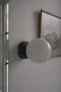 Vägglampa \'Manen\'- S