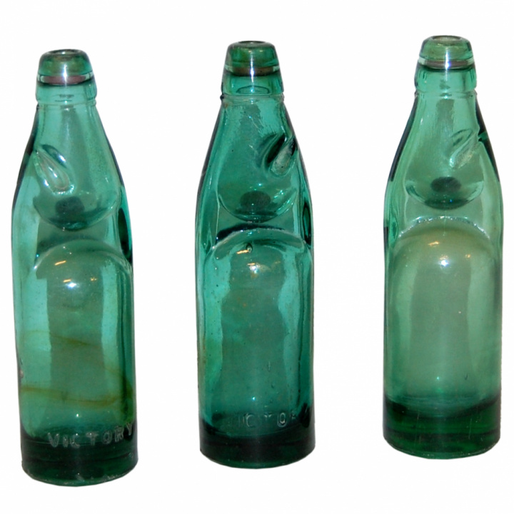 Glasflaskor \'Vintage\' - Grön i gruppen Inredning / Dukning & Servering / Övrigt / Kannor & Karaffer hos Reforma (M16224)
