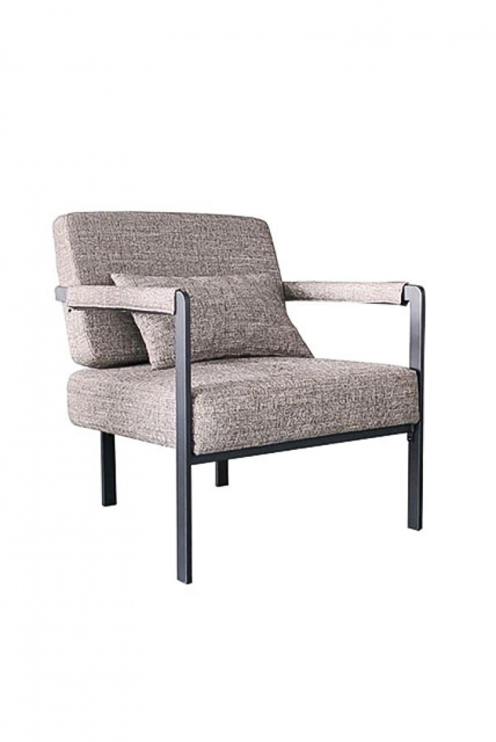 Fåtölj \'Sundby\' - Brun i gruppen Möbler / Sittmöbler / Fåtöljer hos Reforma (SY-75024)